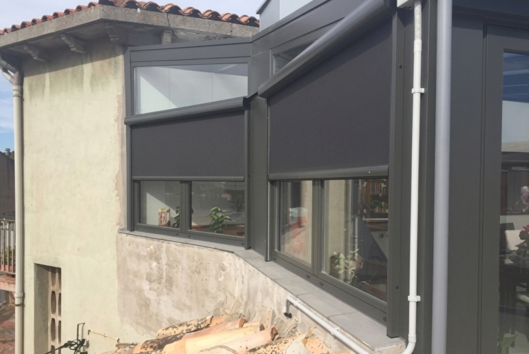 Foto d'un projecte de sistemes motoritzats per a persianes